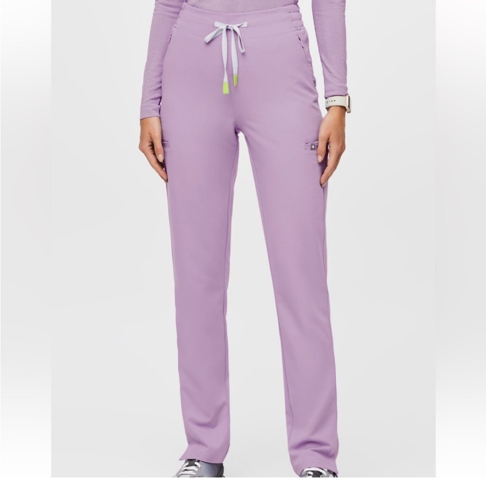 Selling Fig’s Set Catarina and Evans in Lavender Dew, Medium